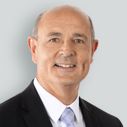 Portrait of Chris Weber